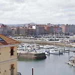 아파트 Puerto Deportivo Cimadevilla 기욘