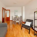 Puerto Deportivo Cimadevilla Apartamento *