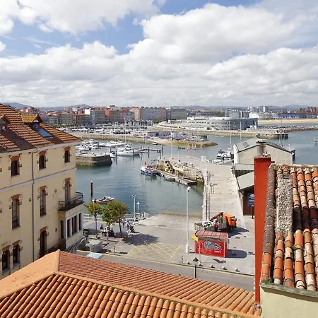 Puerto Deportivo Cimadevilla Apartment Gijon