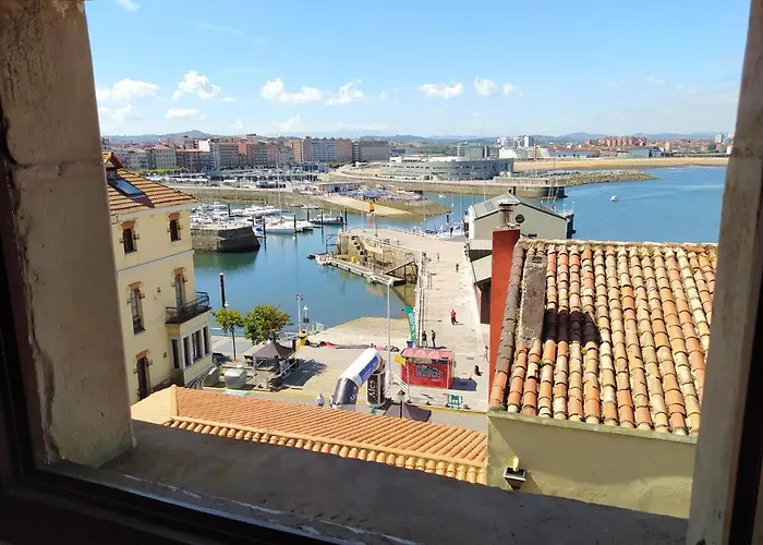Puerto Deportivo Cimadevilla Gijón