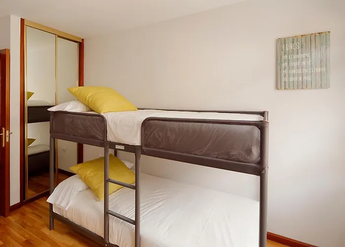 Puerto Deportivo Cimadevilla Appartamento *