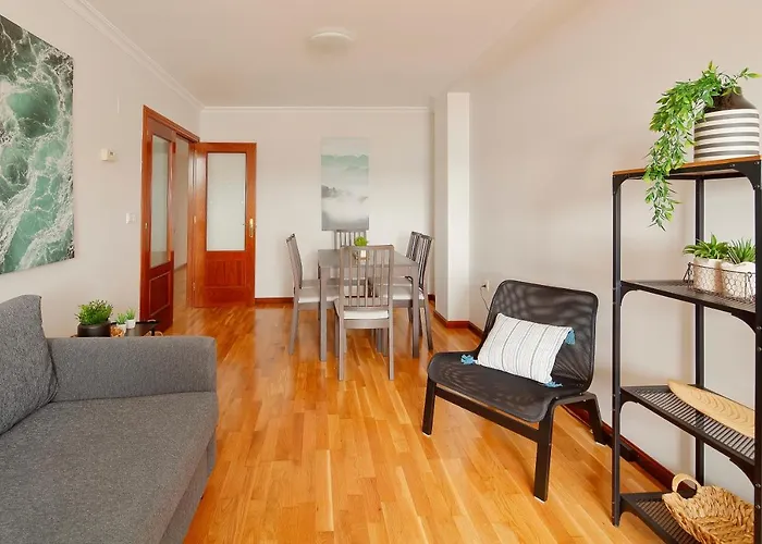 Puerto Deportivo Cimadevilla Апартаменти *